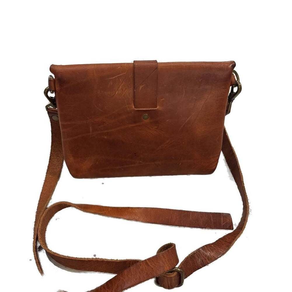 Rustic Bohemian Brown Leather Crossbody Bag with Adjustable Strap - Picture 4 of 6